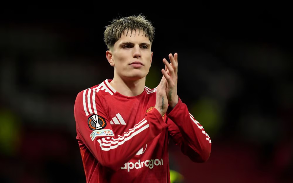 🚨Alejandro Garnacho has agreed every detail of personal terms with Chelsea.

Talks with Manchester United about fee will follow soon.

 [<a href="/FabrizioRomano/">Fabrizio Romano</a>]