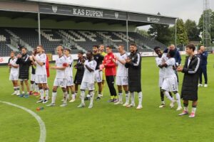OstbelDirekt's tweet image. Challenger Pro League startet heute: Beerschot und Kortrijk Favoriten – Auch die AS Eupen will aufsteigen #ChallengerProLeague #KASEupen @kas_eupen 
ostbelgiendirekt.be/fussball-dazn-…