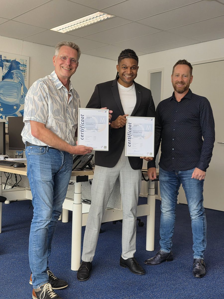 🎉 𝐃𝐮𝐛𝐛𝐞𝐥… 𝐧𝐞𝐞, 𝐝𝐫𝐢𝐞 𝐤𝐞𝐞𝐫 𝐟𝐞𝐞𝐬𝐭!
ALTA-ICT B.V. is nu officieel:
✅ ISO 27001
✅ ISO 9001
✅ NEN 7510 gecertificeerd!

Een mooie mijlpaal voor ons team en een extra zekerheid voor onze klanten: kwaliteit, veiligheid en zorgvuldigheid staan bij ons centraal💜