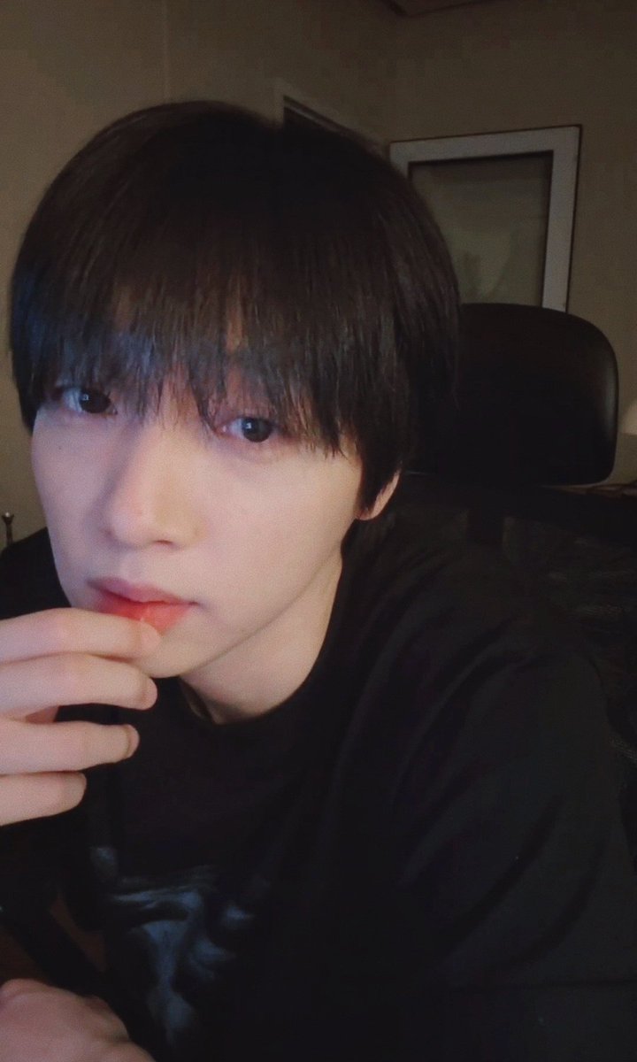 g_mi_3's tweet photo. 🎲➰️

#정세운 #JEONGSEWOON https://t.co/cS2aXEwp6B