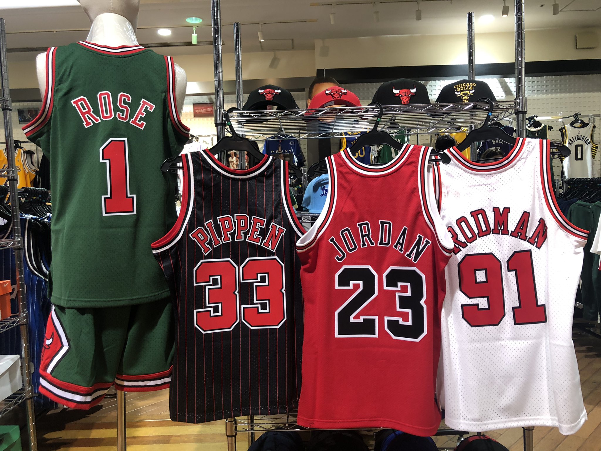 NBA ダイナスティ シカゴ ブルズ1990s アルティメット ジョーダン Amazon.co.jp: NBAダイナスティシリーズ シカゴ・ブルズ 1990s