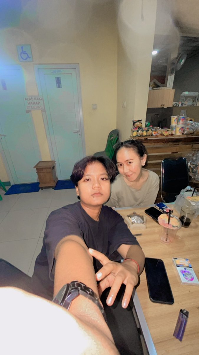 Garpitz's tweet image. makasih sayangg udahh 3tahun staybareng, usaha bareng,kerja bareng ❤️ 
udah banyak banget rintangan yang kita hadepin berdua dari keluarga, temen, kerjaan, dll. Semoga apa yang kita pengen kedepannya cepet terwujud ya sayangg ❤️❤️ Aamiinn..