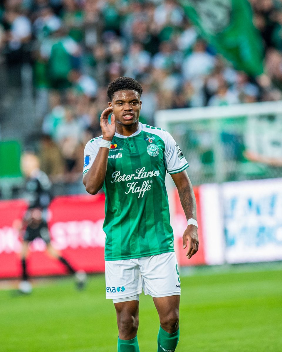 Viborg FF ☘️ (@viborgff) on Twitter photo Vi er blevet enige med <a href="/ADODenHaag/">ADO Den Haag</a> om en transfer, som sender Nigel Thomas på en permanent aftale til den hollandske klub, som spiller i næstbedste række.
Held og lykke videre i karrieren! 🤝 Vi er blevet enige med <a href="/ADODenHaag/">ADO Den Haag</a> om en transfer, som sender Nigel Thomas på en permanent aftale til den hollandske klub, som spiller i næstbedste række.
Held og lykke videre i karrieren! 🤝