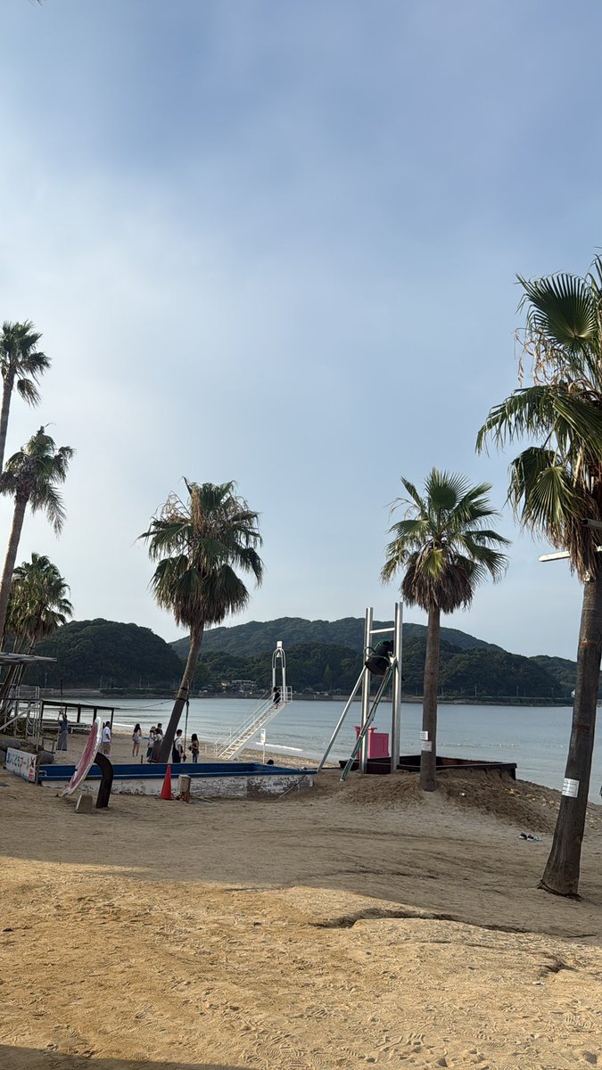 apple2525252525's tweet photo. 福岡糸島海岸来たぜ！ https://t.co/2mJbuuPxon