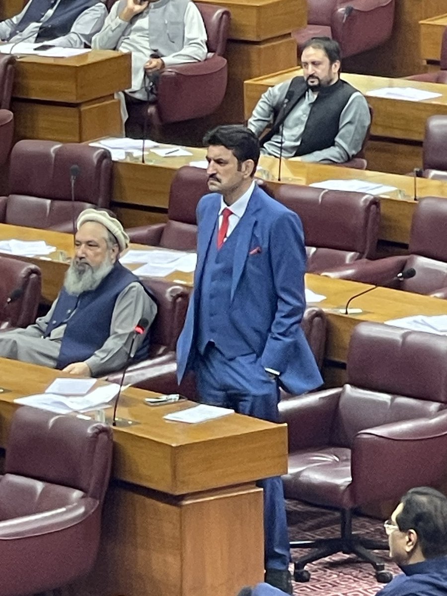 Dr. Rumi (@drrumipti) on Twitter photo بریکنگ نیوز 🚨🚨🚨
پاکستان تحریک انصاف کے تمام اراکین پارلیمنٹ نے شیر افضل خان مروت کی پی ٹی ائی میں واپسی کے لیے ریزولیشن پاس کر دی۔ <a href="/sherafzalmarwat/">Sher Afzal Khan Marwat</a> بریکنگ نیوز 🚨🚨🚨
پاکستان تحریک انصاف کے تمام اراکین پارلیمنٹ نے شیر افضل خان مروت کی پی ٹی ائی میں واپسی کے لیے ریزولیشن پاس کر دی۔ <a href="/sherafzalmarwat/">Sher Afzal Khan Marwat</a>