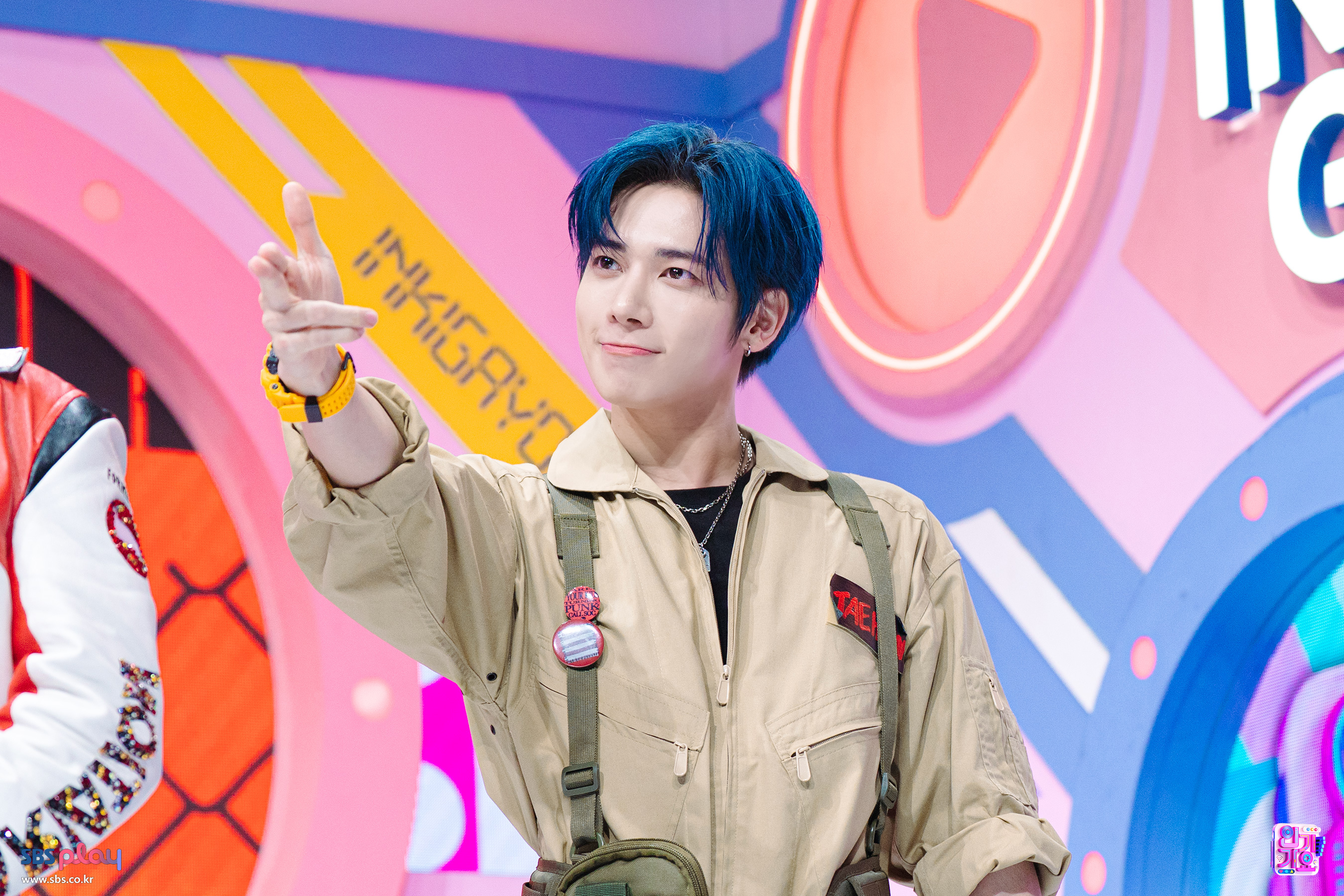 TXT ヨンジュン 韓国ポップアップ 限定 Tシャツ＋@プレイリスト TXT TOGETHER 韓国 popup ポップアップ トレカ ヨンジュン