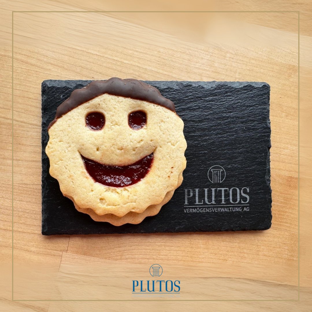 HAPPY FRIDAY!
Wir wünschen einen guten Start ins erholsame Wochenende! 
 
#plutos #vermögensverwaltung #kuchen #happyfriday #happyweekend #weekend