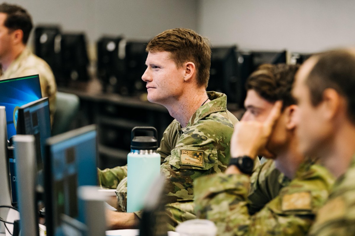 🚁✨ The Art of Teaching Apache 🇦🇺

From teaching Apache pilots to operate in complete darkness in ‘the bag’, to learning to adapt teaching styles to suit international student needs, Australian Army Aviation AH-64E Apache pilot, Captain Jonathan Hogan, is experiencing life as