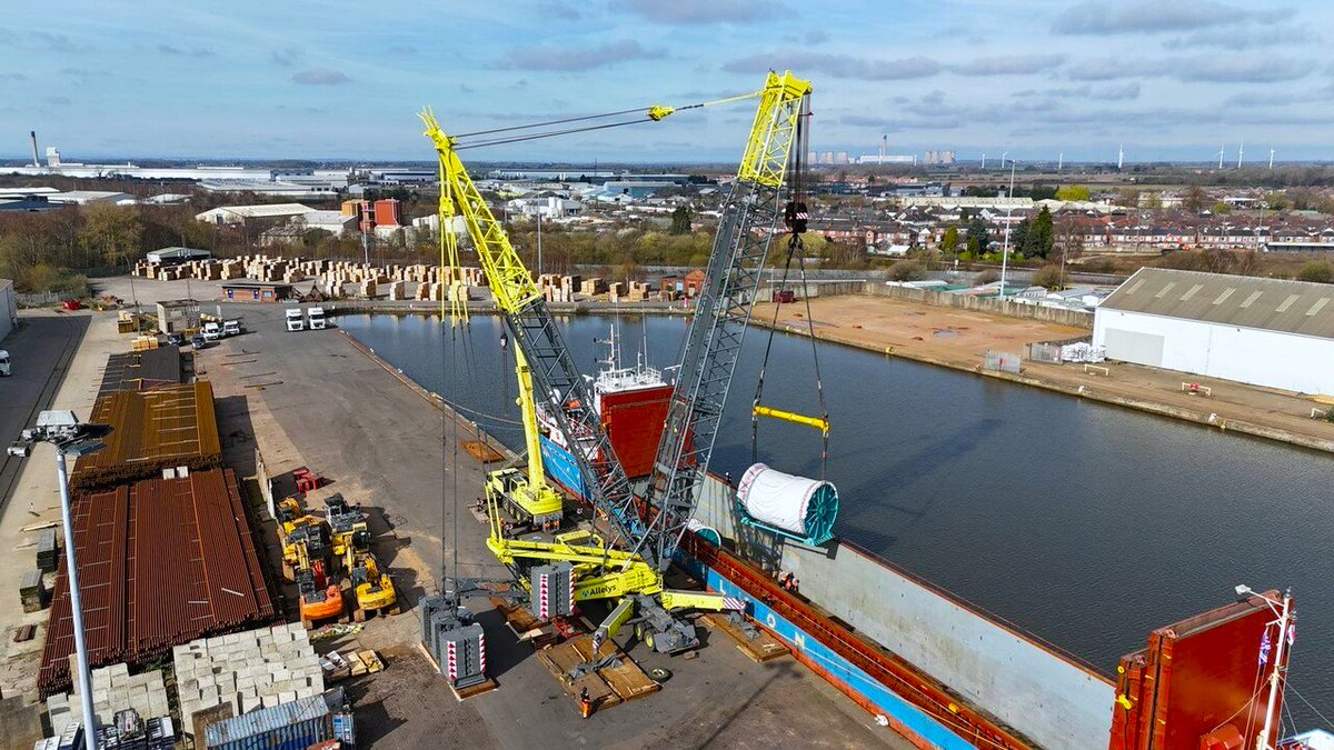 _Allelys's tweet image. Allelys have transported two cable reels from Brunton Shaw to Goole port.

#HeavyLift #SpecialistTransport #HeavyTransport #Crane