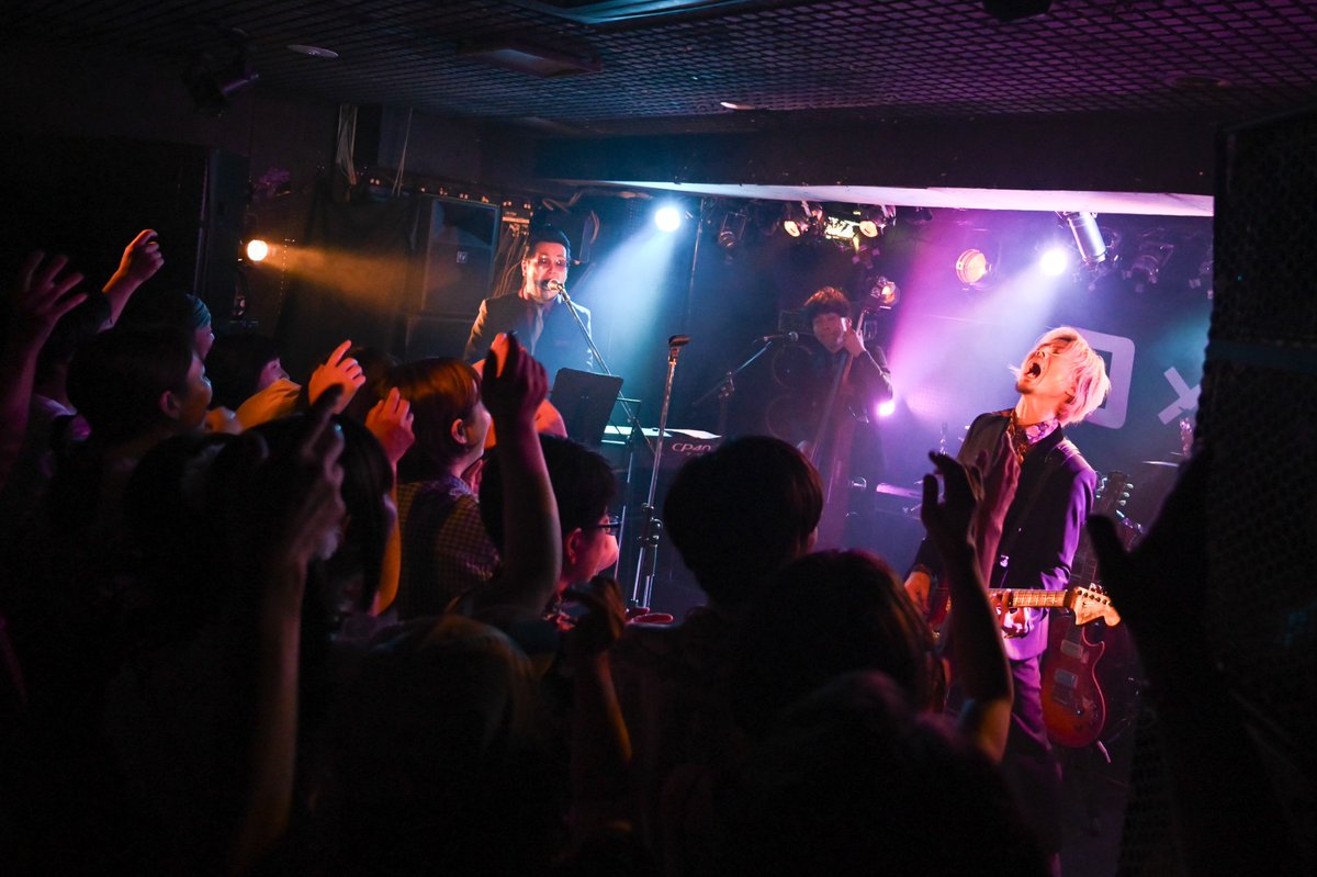 yellowstuds_stf's tweet photo. 8/3(日) D×Q神戸
「NOZ CHOICE is Yellow Studs」

📷photo by @isasakamera

もっと見たい👉  https://t.co/TIUiYGpGv8 https://t.co/pq7MrUeYzf