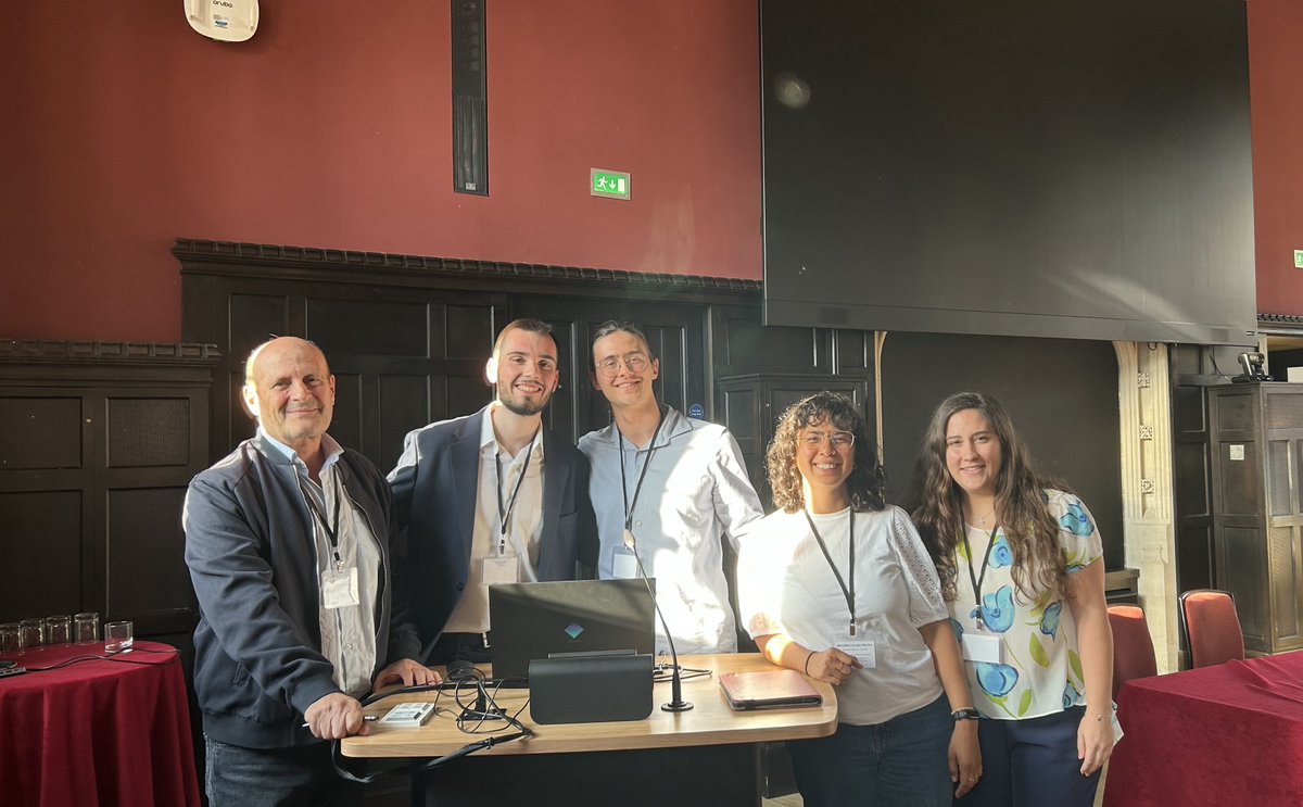 ipbln_csic's tweet photo. ¡DESPEDIMOS el curso con una gran felicitación a nuestros compañeros Javier Martín, Marialbert Acosta-Herrera, Carlos de la Rosa Báez e  Inmaculada Rodríguez-Martín del IPBLN por su notable presencia en el 19th International Workshop on Scleroderma Research! 👏🎊🥳🎉 https://t.co/bLUAOdm0Ig
