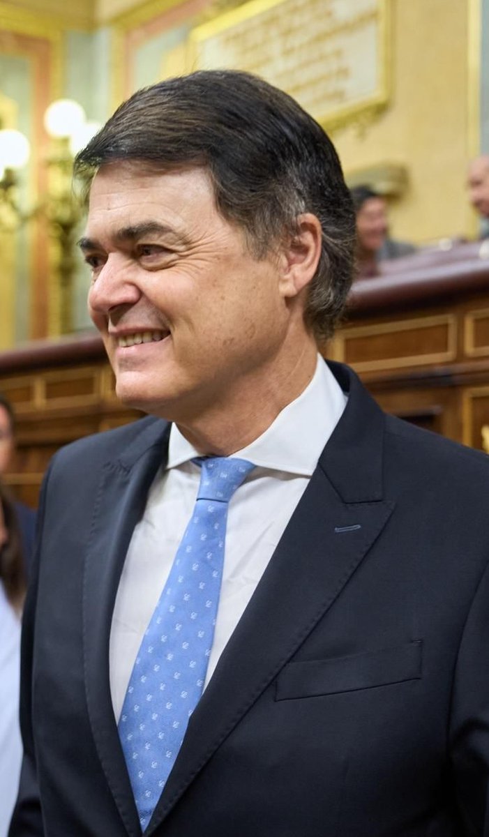 PP Granada (@ppgranada) on Twitter photo ➡️ El PP pide la comparecencia urgente del ministro Óscar Puente por el “insoportable caos ferroviario”
<a href="/CarlosRojas_PPA/">Carlos Rojas García</a> denuncia una nueva incidencia en un AVE en Granada “que vuelve a dejar tirados a los viajeros en pleno verano y sin alternativas”
🔗 acortar.link/rETWqN ➡️ El PP pide la comparecencia urgente del ministro Óscar Puente por el “insoportable caos ferroviario”
<a href="/CarlosRojas_PPA/">Carlos Rojas García</a> denuncia una nueva incidencia en un AVE en Granada “que vuelve a dejar tirados a los viajeros en pleno verano y sin alternativas”
🔗 acortar.link/rETWqN
