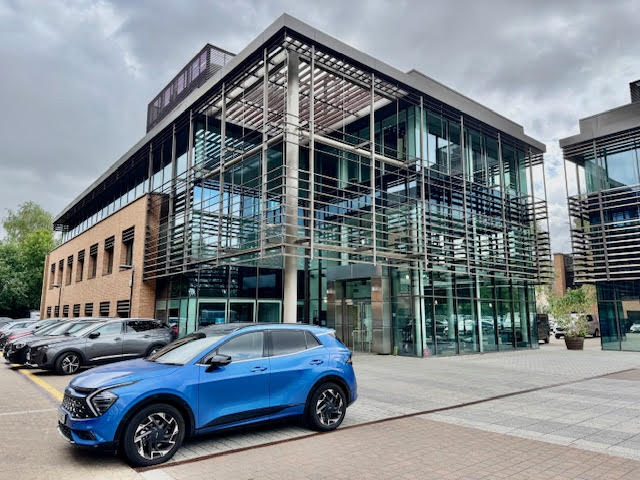 DBKProperty's tweet image. New Instruction!! 5,000 sq.ft. High quality fitted out #offices on a prime Thames Valley office park location in #WooburnGreen #ToLet