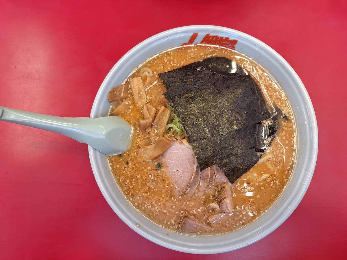 junpepe00's tweet photo. やっぱ安定のラーショと山岡家です🍜🍜🍜 https://t.co/13zJrbkSua