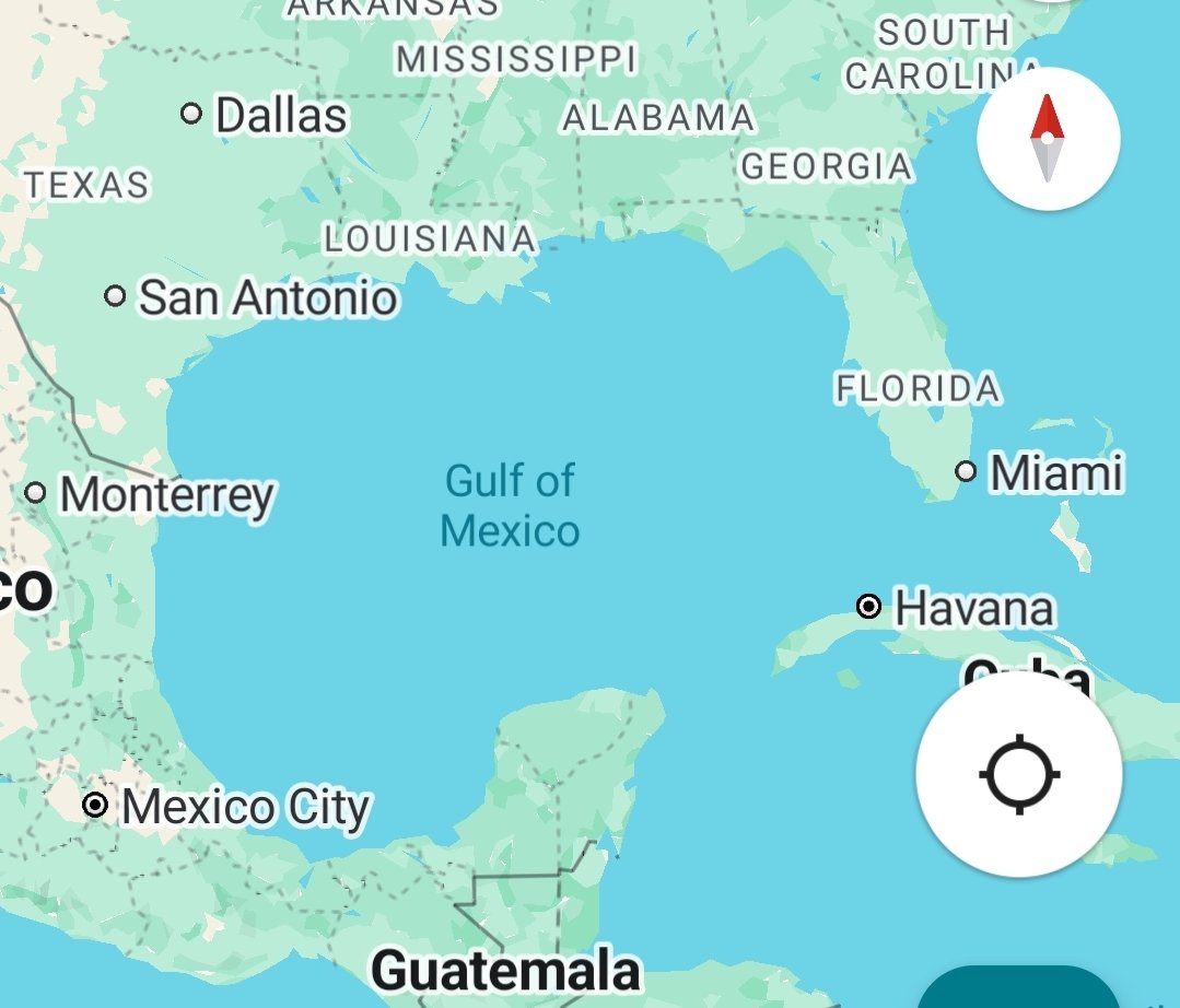 Betuquitomaz's tweet photo. @SirBylHolte Just because they changed it on the maps in your country doesn't make it really so. It's still Gulf of Mexico on my phone. #vivamexico https://t.co/uzz4jALQBJ