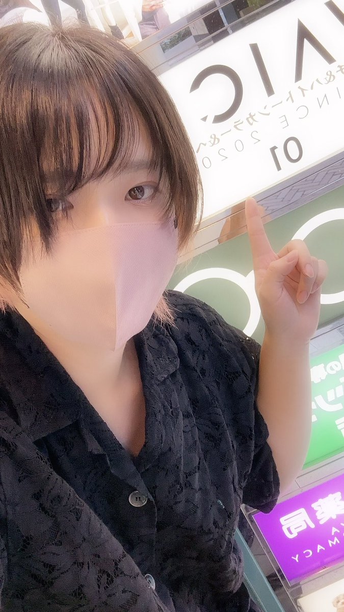 東京引越してきてからお世話になってるKAZUさんのとこでカットしてきたよ〜🙌🏻

可愛く仕上がって嬉しい〜！

いつもありがとうございます〜！🫶🏻