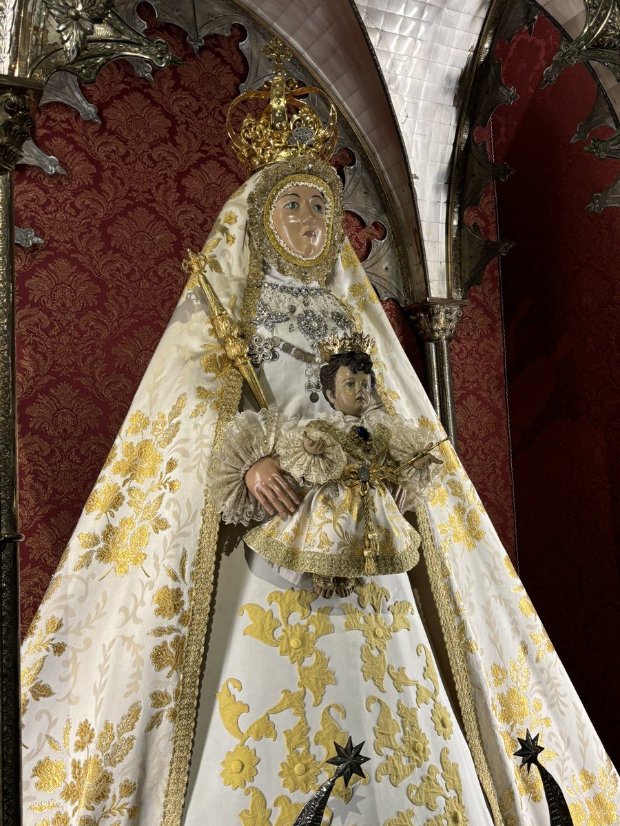 🔴🟡🟢⚪️ Madre Amada de la Sierra, no nos niegues tu favor.