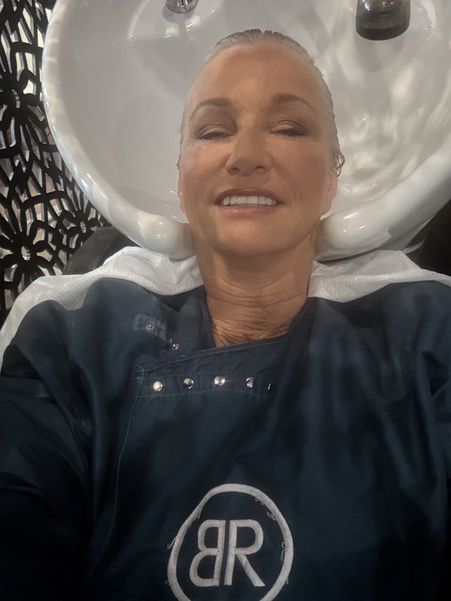 At my favourite hair salon ⁦<a href="/RoystonBlythe/">RoystonBlythe</a>⁩