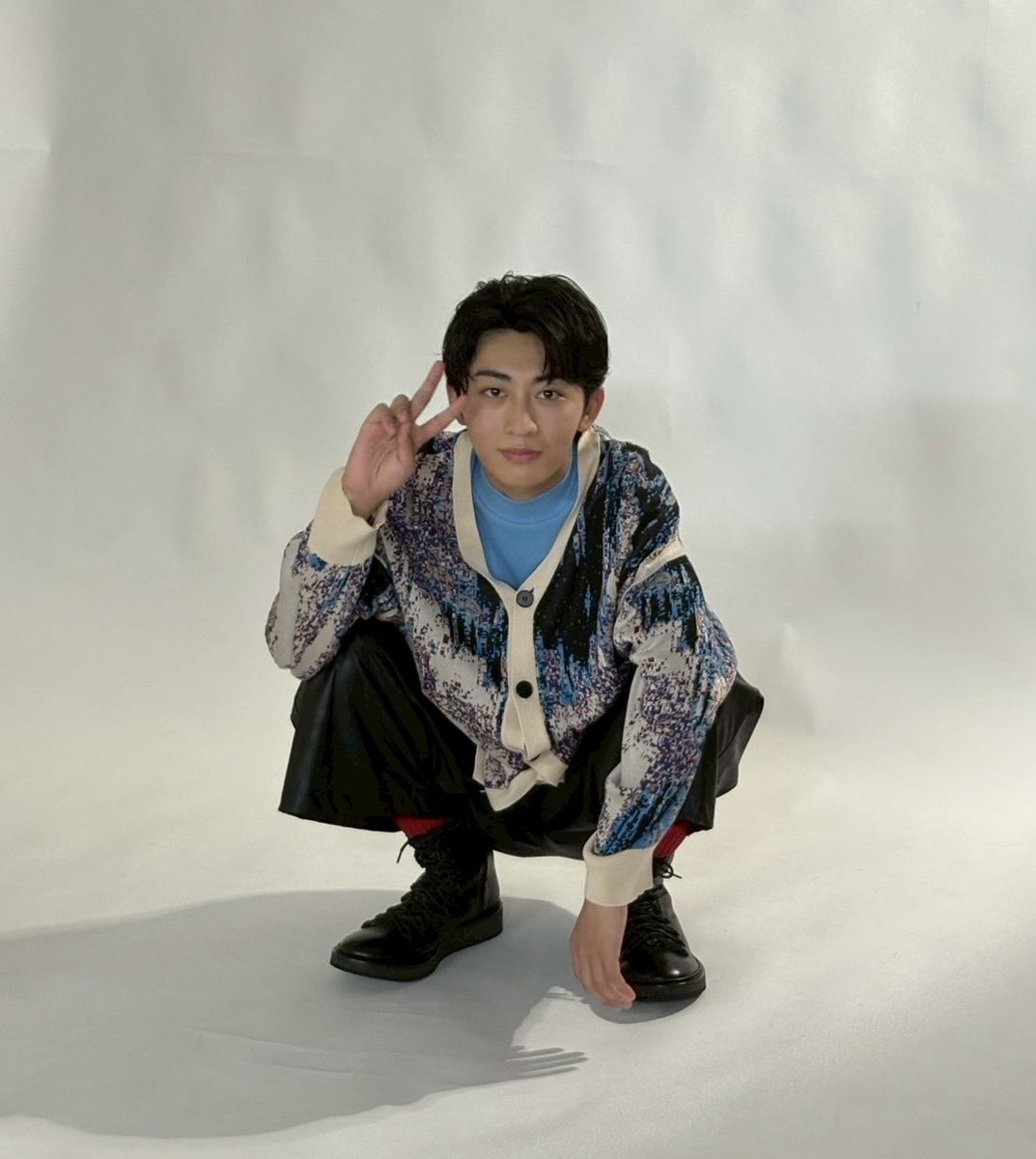 皆さま大変お待たせ致しました📢 ／ #日野友輔1st写真集『hiSTORY1