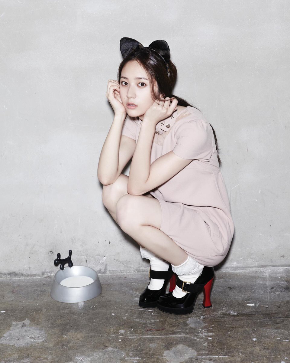 세계고양이의날인데 우리집고양이는왜소식이없죠 ..