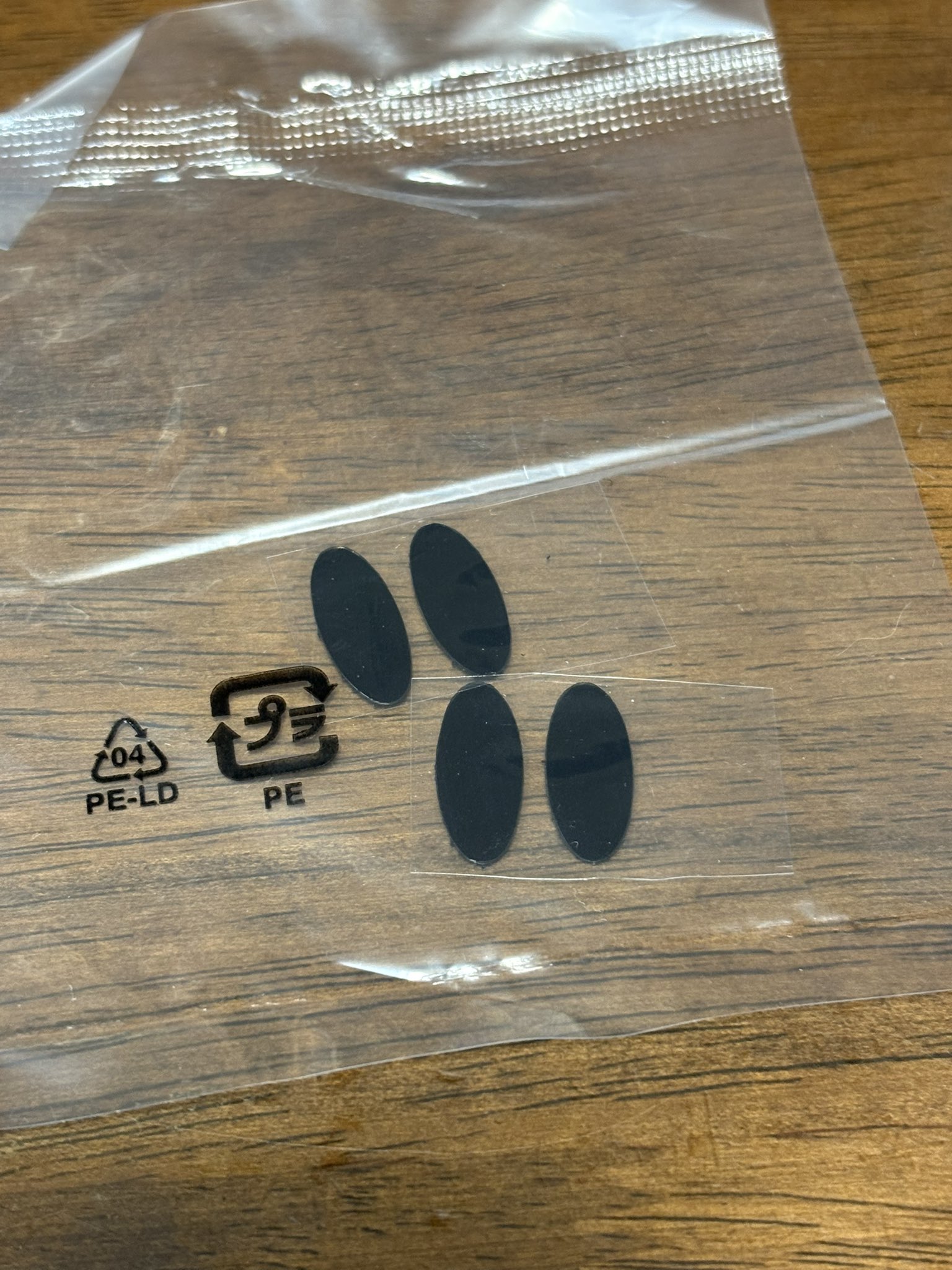 キジちゃんご確認用 キジ猫😺キーちゃんに癒されてるか齧られてる龍🐉と虎🐯の