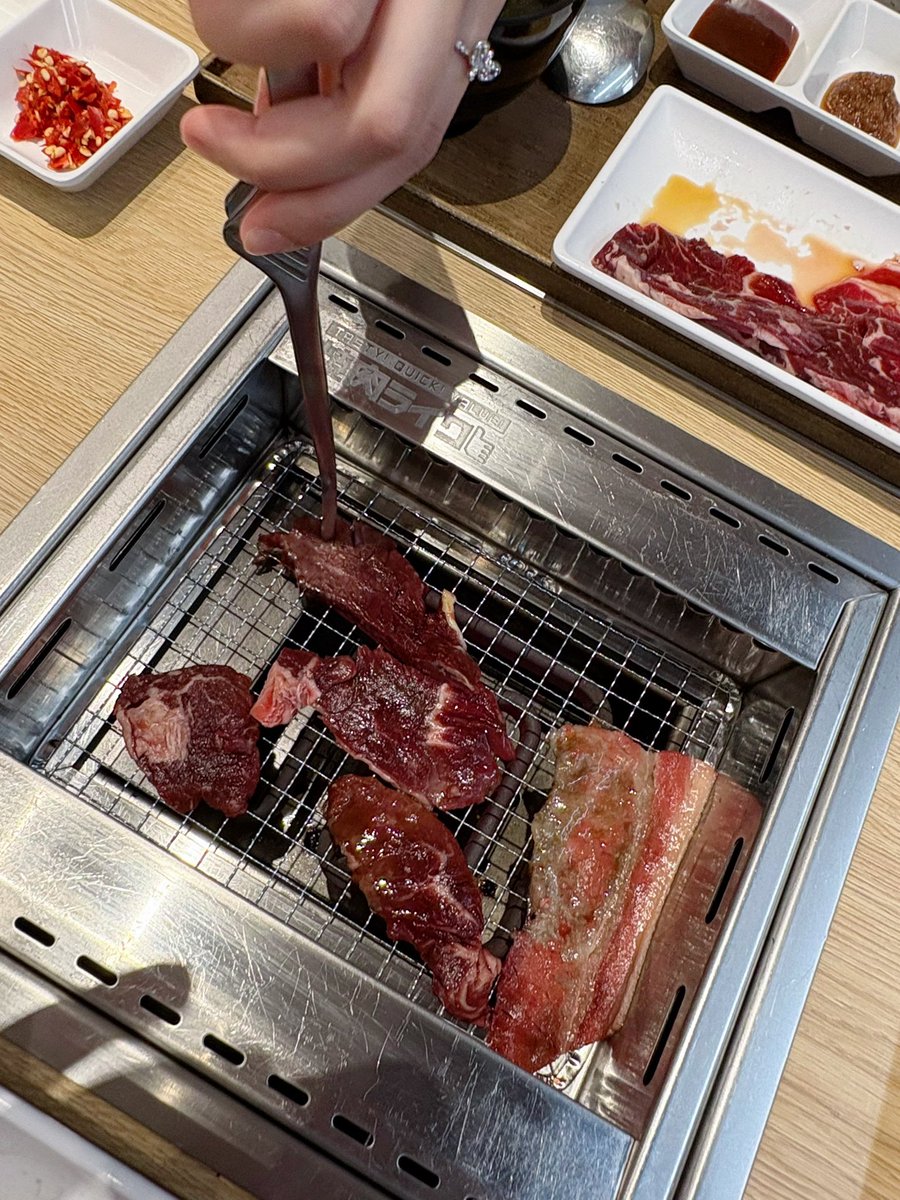 andamonnn's tweet image. 🥩🥓🍚🥢
