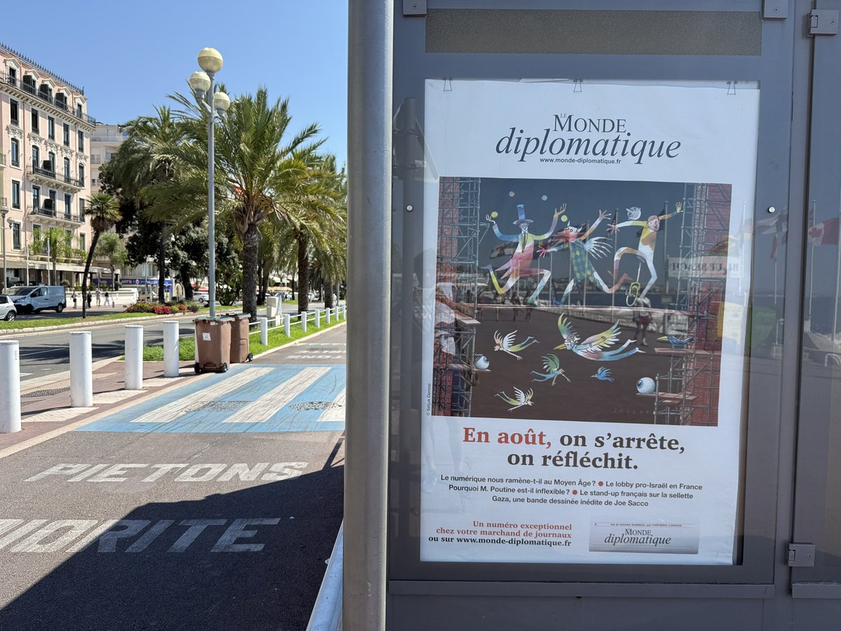 Dans Le Monde diplo du mois d’août, présent sur les plages avec mon papier sur la scène humoristique française en pleine mêlée.