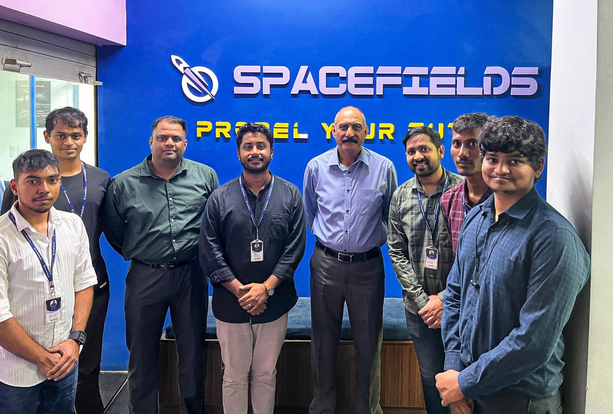 Space_Fields's tweet image. Our team was glad to host Air Cmde Atul Anand and Wg Cdr Sandeep Gaddam from the Indian Air Force for a review of our ongoing iDEX - DIO projects, including the #indigenization of smoke generators.