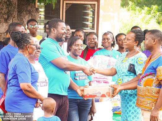 CalvaryCTC's tweet photo. We give all glory to God for a fruitful Visitation, Fellowship, and Donation at the Akuse Local Prisons.

On behalf of the Mission’s Department, the Church Leadership, and the Inmates &amp; Prison Officers, we say a heartfelt THANK YOU.

#LovingGodLovingPeople #GlobalMissions https://t.co/Q8iplNzDaF