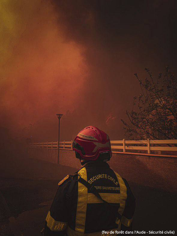 PrefetZoneEst's tweet photo. 👨🏻🚒🚒 Face aux #feuxdeforêts en #ZoneSud la @SecCivileFrance a décidé du maintien des renforts de la #ZoneEst
8 août, 73 #pompiers et 17 véhicules partent relever la colonne EST BRAVO > @sdis08 @SDIS_10 @sdis21 @SDIS51 @sdis54 @SDIS57 @sdis70 @SDIS71 @SDIS88 @COZ_EST
Merci ✊🏼✊🏼✊🏼 https://t.co/jb9xXho28b