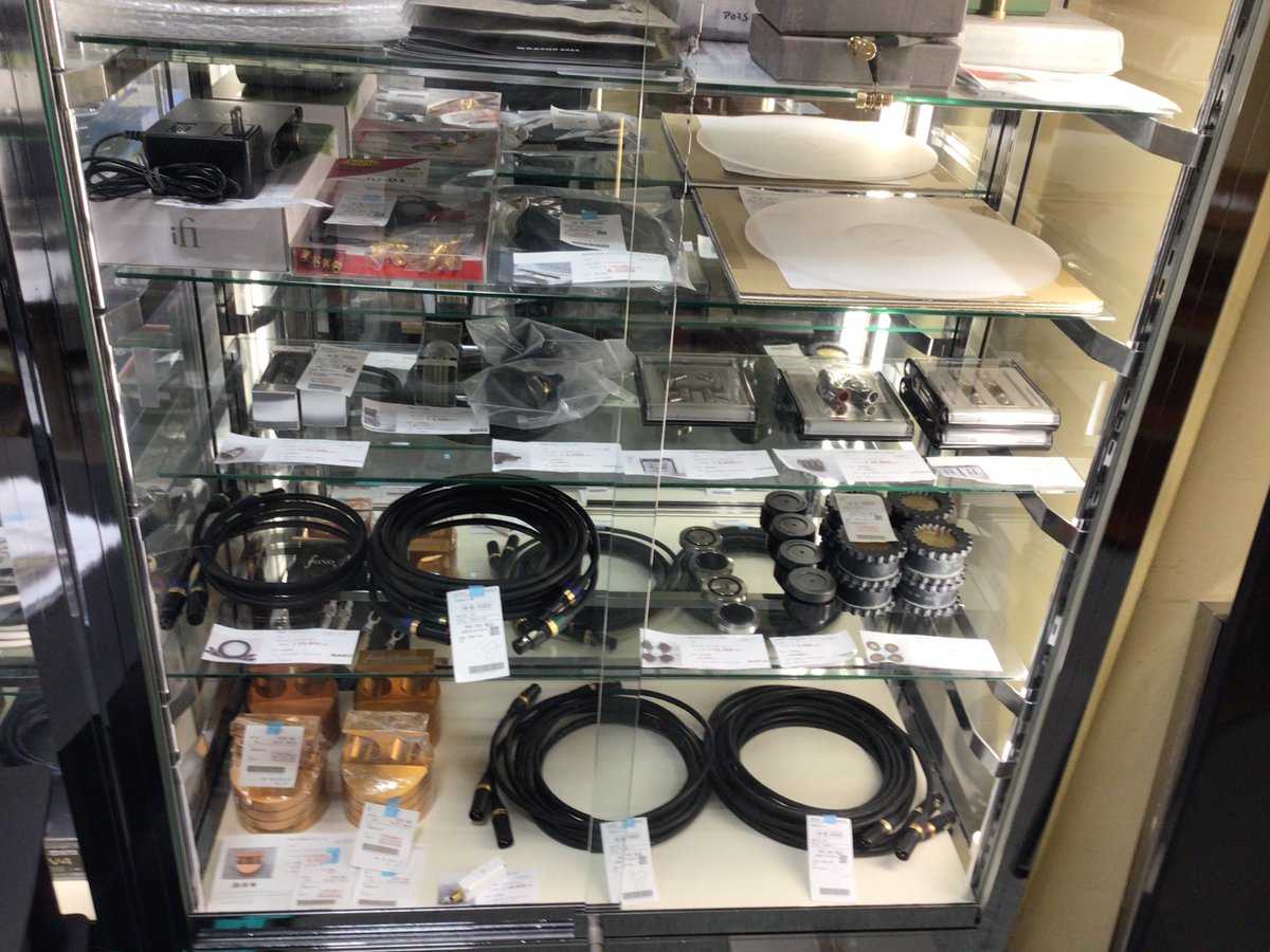 audiounion_ACC's tweet image. ただいま中古商品の品揃えが充実しております！少し涼しくなっているここ数日が狙い目！明日のイベントも要チェックですよ！

#audio 
#オーディオ 
#diskunion 
#ディスクユニオン
#audiounion 
#オーディオユニオン
#イベントはKSRemasta 
#連休は涼みにご来店ください