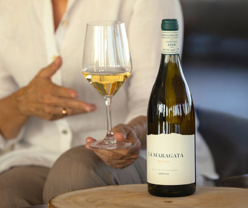Quédate con quien cuida cada detalle. Como tenerlo todo listo para disfrutar de #LaMaragata, un #godello para marcar la diferencia.
.
.
#GrupoTerrasGauda #SomosTerrasGauda #BodegasPittacum #Bierzo #bierzowine #wine #winemoments #winelovers