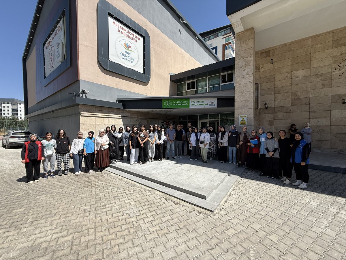 GSB Muş Gençlik Merkezi (@mus_gm) on Twitter photo Medeniyet, Tarih ve Kültür Kampı’na katılacak gençlerimizi 📍İstanbul’a uğurladı.
Yeni dostluklar ve unutulmaz anılarla dolu bir kamp sizleri bekliyor! 😊📸
#GSBGM
#GençlikKampları
<a href="/OA_BAK/">Dr. Osman Aşkın Bak</a> <a href="/gencliksporbak/">Gençlik ve Spor Bakanlığı 🇹🇷</a> Medeniyet, Tarih ve Kültür Kampı’na katılacak gençlerimizi 📍İstanbul’a uğurladı.
Yeni dostluklar ve unutulmaz anılarla dolu bir kamp sizleri bekliyor! 😊📸
#GSBGM
#GençlikKampları
<a href="/OA_BAK/">Dr. Osman Aşkın Bak</a> <a href="/gencliksporbak/">Gençlik ve Spor Bakanlığı 🇹🇷</a>