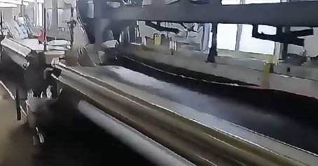 Jinheng_1's tweet image. This is our fiberglass mesh workshop with advanced equipment and strict processes. The mesh features high strength and alkali resistance, ideal for construction and insulation.  #FiberglassMesh #ProductionWorkshop #ConstructionMaterial #AlkaliResistant #Insulation