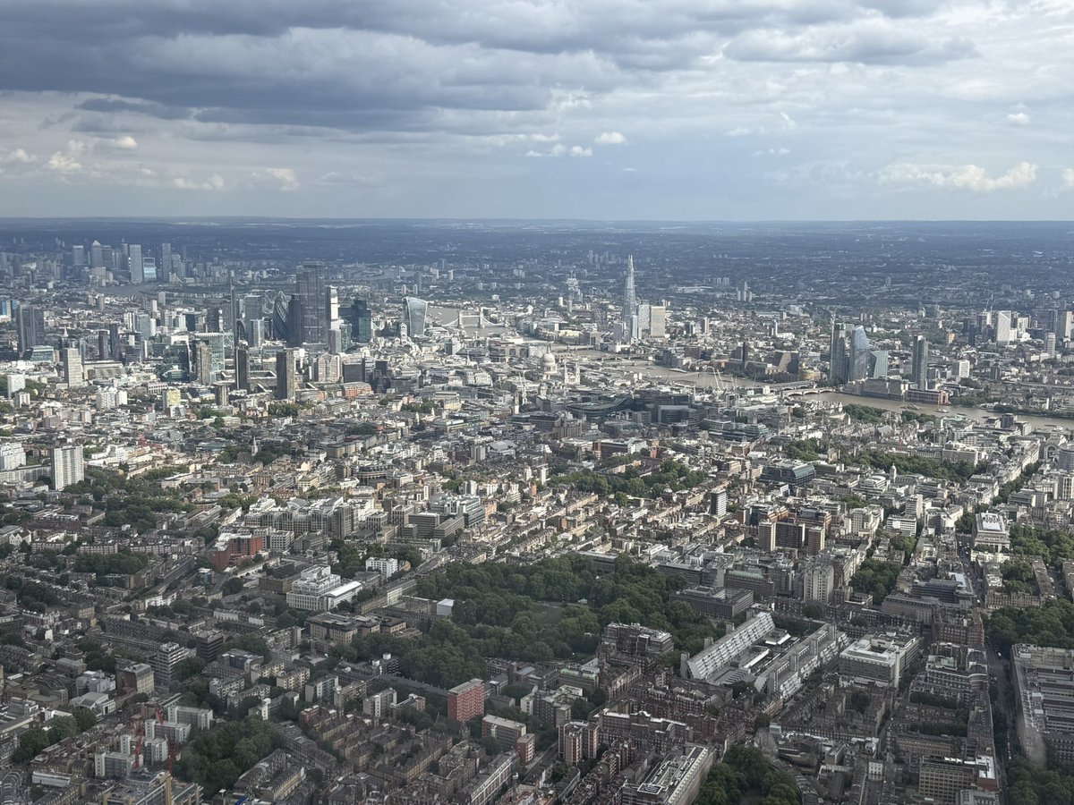 #London <a href="/TimeOutLondon/">Time Out London</a> <a href="/visitlondon/">Visit London</a> Clear Days over the Capital.