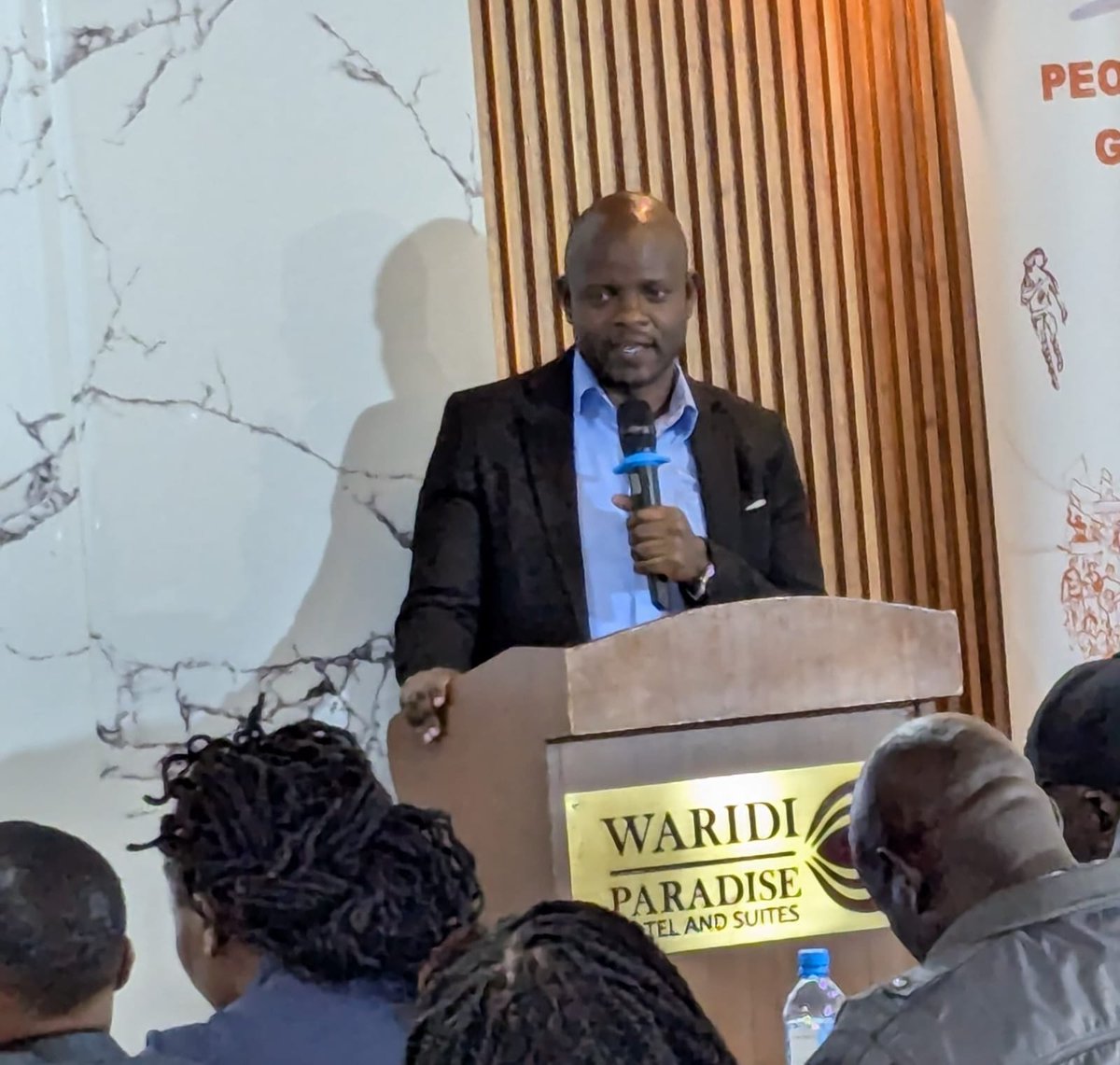 Mafyacentre's tweet image. You can’t expect counties to deliver water, health, roads, and markets when their budgets are always delayed. @KDCWGke #DemokrasiaYetu #DevolutionAt13