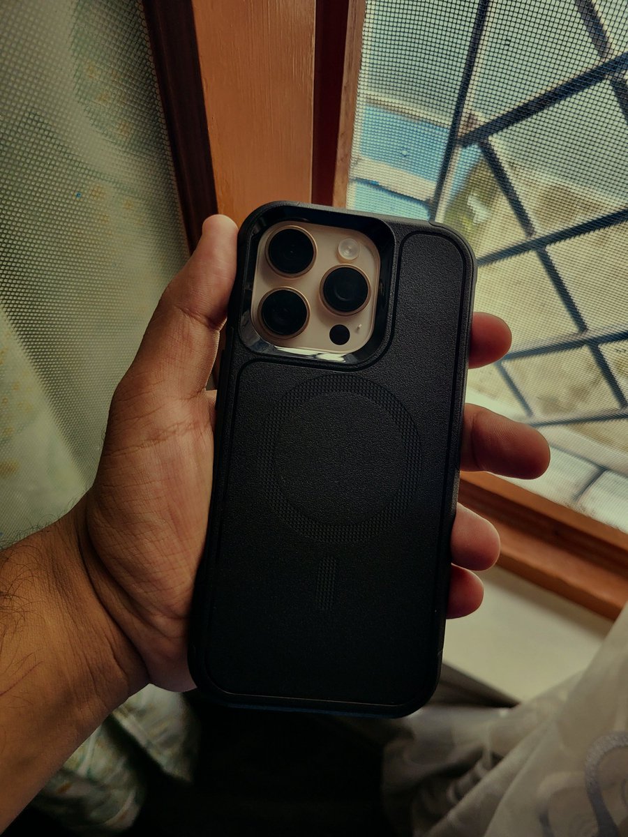 GearHeadonly's tweet image. Bought this egotude case from amazon✨️✨️ for my Iphone 16 pro,mann the quality is insane....
Have used ringke fusionx ,apple original denim silicon case,and spigen thin fit...
Its a straight headon💀
#backcase
#iPhone16Pro