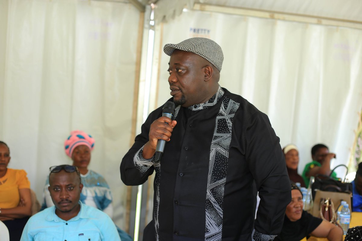 ByaruhangaTwaha's tweet image. The notion of wanting to draw someone out of the victim role is as understandable as it is difficult, therefore, a person to be able to drop the victim mentality must first be prepared to recognize and consciously despense with the secondary benefits gained from this attitude