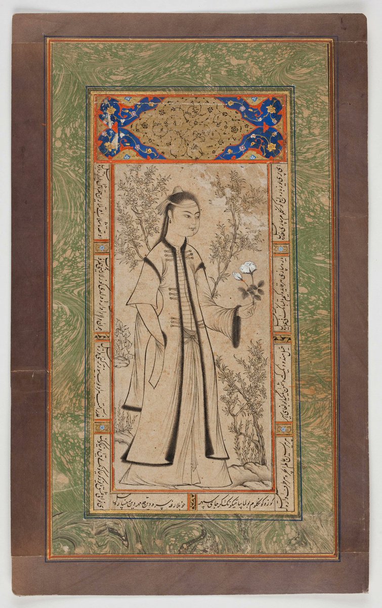 زنی با يک شاخه رز سپيد.
اشعار حاشيه به زبان ترکی جغتايی به خط نستعليق احتمالا دوره تيموری.
استخراج متن اشعار از خانم ريحان از همراهان محترم کانال تلگرام :

ای پری یوز یاره‌لیغ کؤنگلوم ساری نظاره قیل
یاره‌سیز یئر قایده کیم تاپسانگ آنی هم یاره قیل

خیل هندو دیک کی دشمن ایلگیده