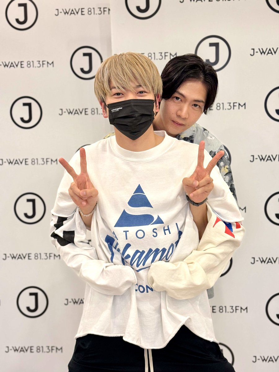 J-WAVE 81.3FM (@jwave813fm) on Twitter photo ã#NEWS ã® #å¢ç°è²Žä¹
ããç»å ŽïŒã
23:30ãã㯠#æŸäžæŽžå¹³
ãDK SELECT WEEKEND LIVINGã
ãã¬ãã§ã®å
±æŒããã£ããã«èŠªäº€ãæ·±ãã
åã幎ã®âæŸå¢ã³ã³ãâãšããŠçŸåšããã©ã€ããŒãã§äº€æµãç¶ããšããäºäººã
貎éã§ç¹å¥ãªå¯Ÿè«ããå±ãããŸãïŒ
ð§radiko.jp/share/?sid=FMJâŠã
#jwave #living813 ã#NEWS ã® #å¢ç°è²Žä¹
ããç»å ŽïŒã
23:30ãã㯠#æŸäžæŽžå¹³
ãDK SELECT WEEKEND LIVINGã
ãã¬ãã§ã®å
±æŒããã£ããã«èŠªäº€ãæ·±ãã
åã幎ã®âæŸå¢ã³ã³ãâãšããŠçŸåšããã©ã€ããŒãã§äº€æµãç¶ããšããäºäººã
貎éã§ç¹å¥ãªå¯Ÿè«ããå±ãããŸãïŒ
ð§radiko.jp/share/?sid=FMJâŠã
#jwave #living813