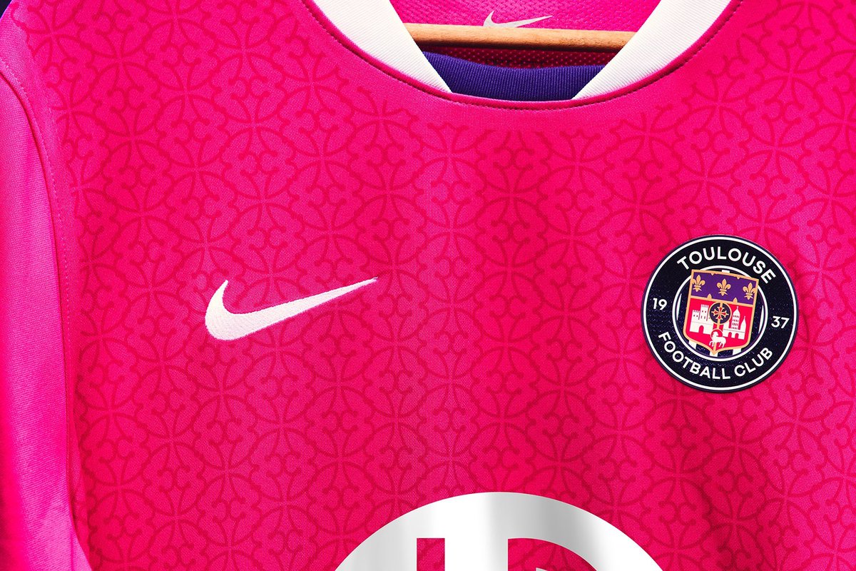 Andrés Onrubia Ramos (@andionrubia) on Twitter photo La nueva camiseta del Toulouse es preciosa 😍😍
Gran diseño de <a href="/nikefootball/">Nike Football</a>.
No descarto pillarla. La nueva camiseta del Toulouse es preciosa 😍😍
Gran diseño de <a href="/nikefootball/">Nike Football</a>.
No descarto pillarla.