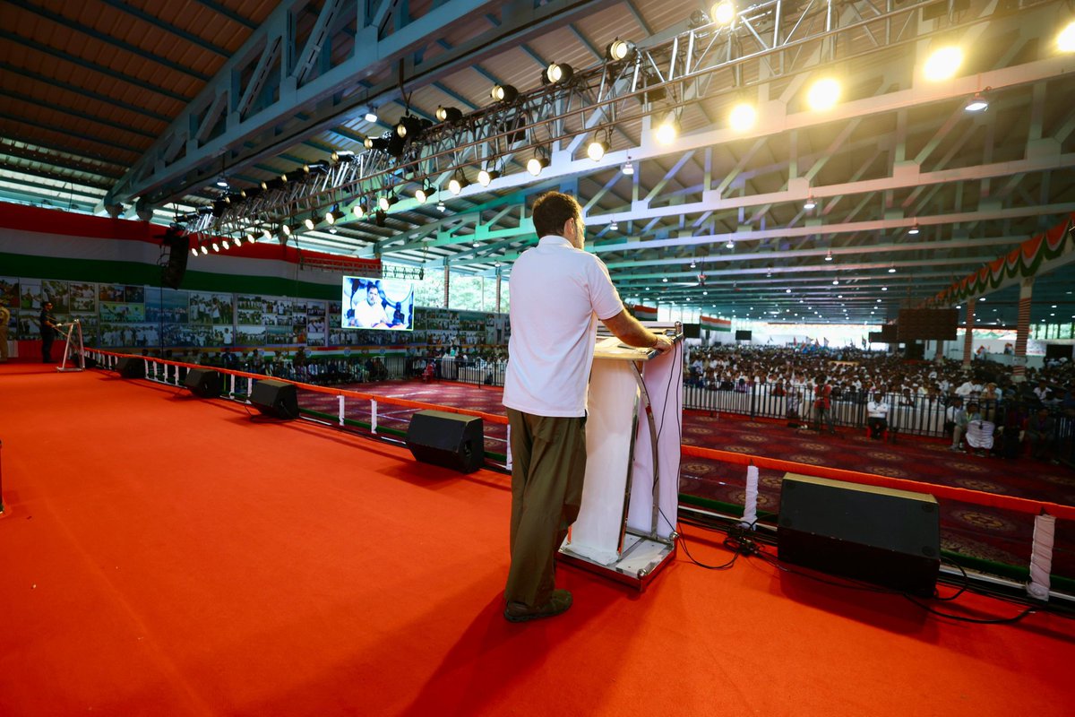All India Mahila Congress (@mahilacongress) on Twitter photo LoP Shri <a href="/RahulGandhi/">Rahul Gandhi</a> addressed a massive gathering at Freedom Park, Bengaluru, exposing #VoteChori by BJP in collude with the Election Commission.
📍 Karnataka LoP Shri <a href="/RahulGandhi/">Rahul Gandhi</a> addressed a massive gathering at Freedom Park, Bengaluru, exposing #VoteChori by BJP in collude with the Election Commission.
📍 Karnataka