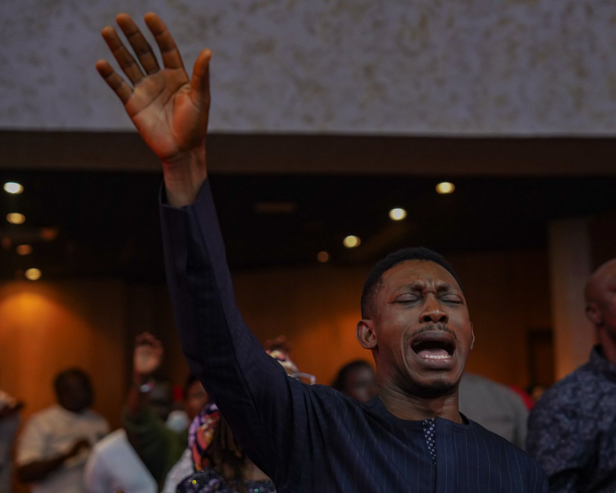 Worship isn’t limited to a place or a moment, it’s a way of life.

Walk in gratitude, knowing His goodness is constantly running after you.

#TGIF #gratitude #joy #worship #relatable