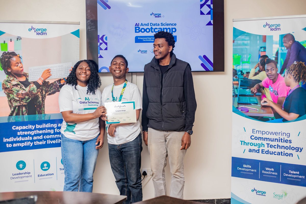 MissJoa27's tweet image. #AIDataScience Bootcamp 2025 - Empowering communities through technology and education. 🫶🏾

Contributing towards ensuring responsible use of AI and data science amongst communities through the #EmergeLearn @ELivelihoods 

#AIDataScience #Tech4Development #SheEmerge #Malawi…