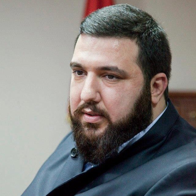 Gazeteci Dinçer Gökçe:

“Abdülhamit'in torunu Kayıhan Osmanoğlu, sahte diploma aldığı İnönü Üniversitesi'nin sisteminde asker kaçağı görünüyor.”

🎥 Halk TV