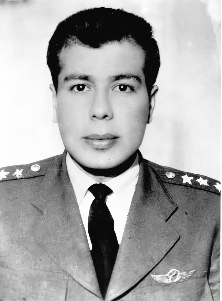 #TarihteBugün
Pilot Yüzbaşı Cengiz Topel, Kıbrıs'ta kendisini esir alan Rumlar tarafından yapılan işkencelerle şehit edildi.
8 Ağustos 1964