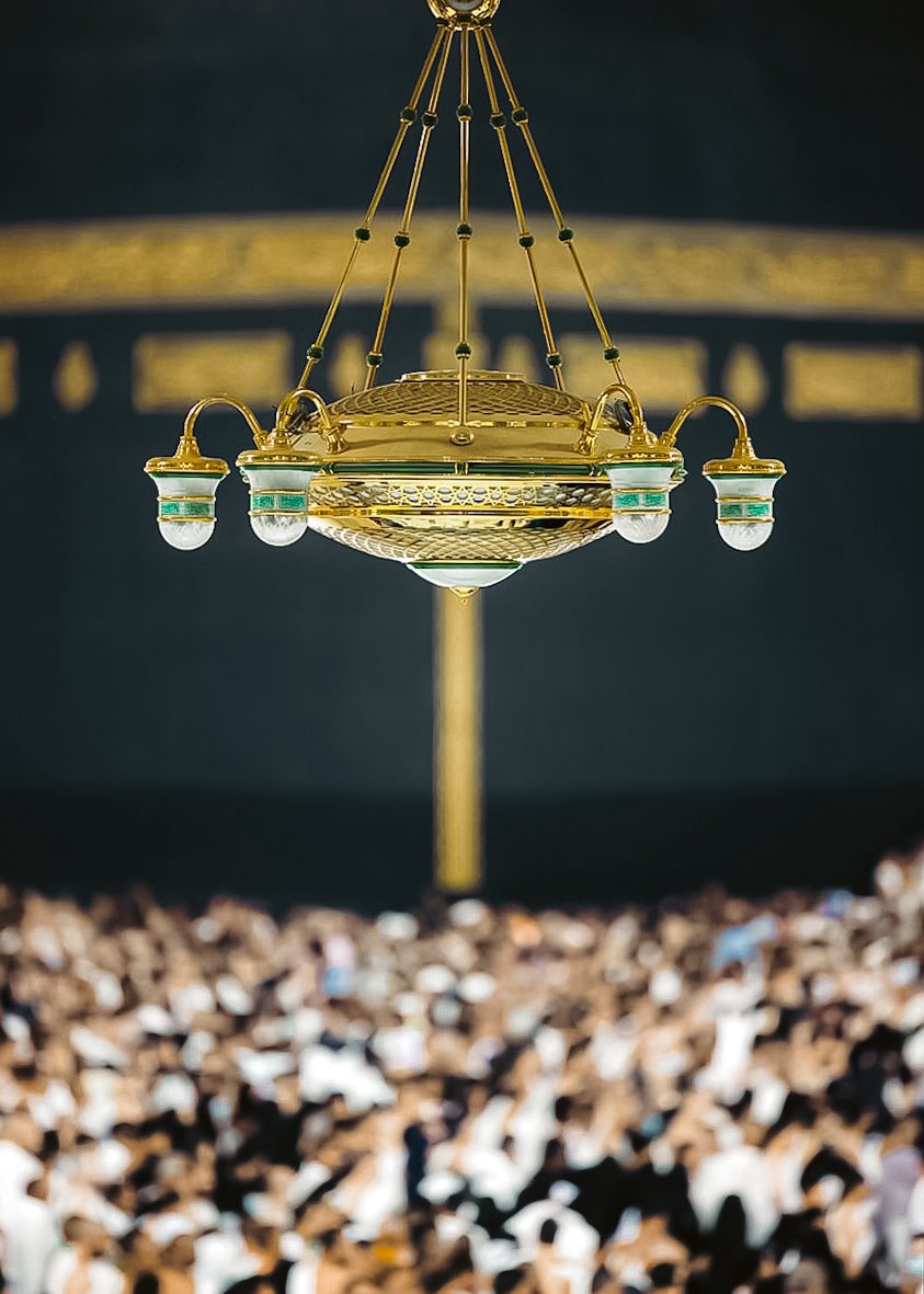 ﴿ إِنَّ اللَّهَ وَمَلائِكَتَهُ يُصَلُّونَ عَلَى النَّبِيِّ يَا أَيُّهَا الَّذِينَ آَمَنُوا صَلُّوا عَلَيْهِ وَسَلِّمُوا تَسْلِيمًا ﴾
#يوم_الجمعة