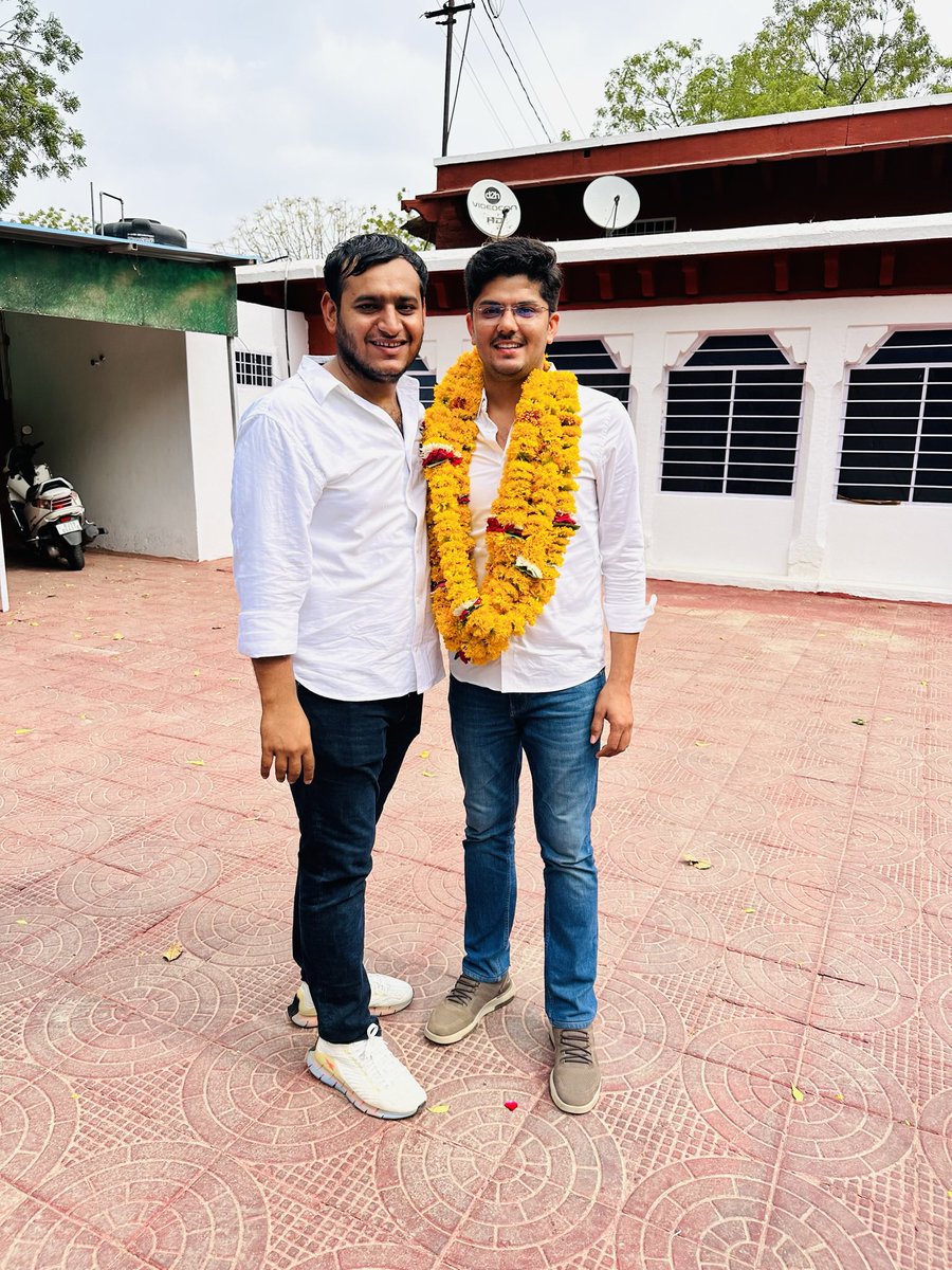 जन्मदिन की ढेरों शुभकामनाएँ अजय भाई 
<a href="/AJAYHUDDA96/">Ajay hudda</a>