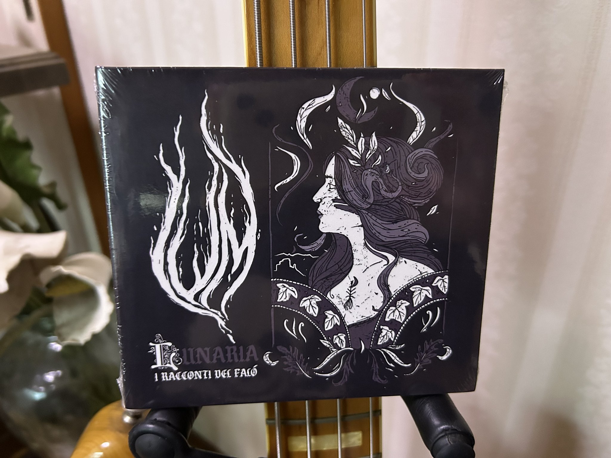 ワーナー　 　　オーキッドアルバムより BEATINK.COM / Wet Leg / 待望の2ndアルバムを発表したばかりの