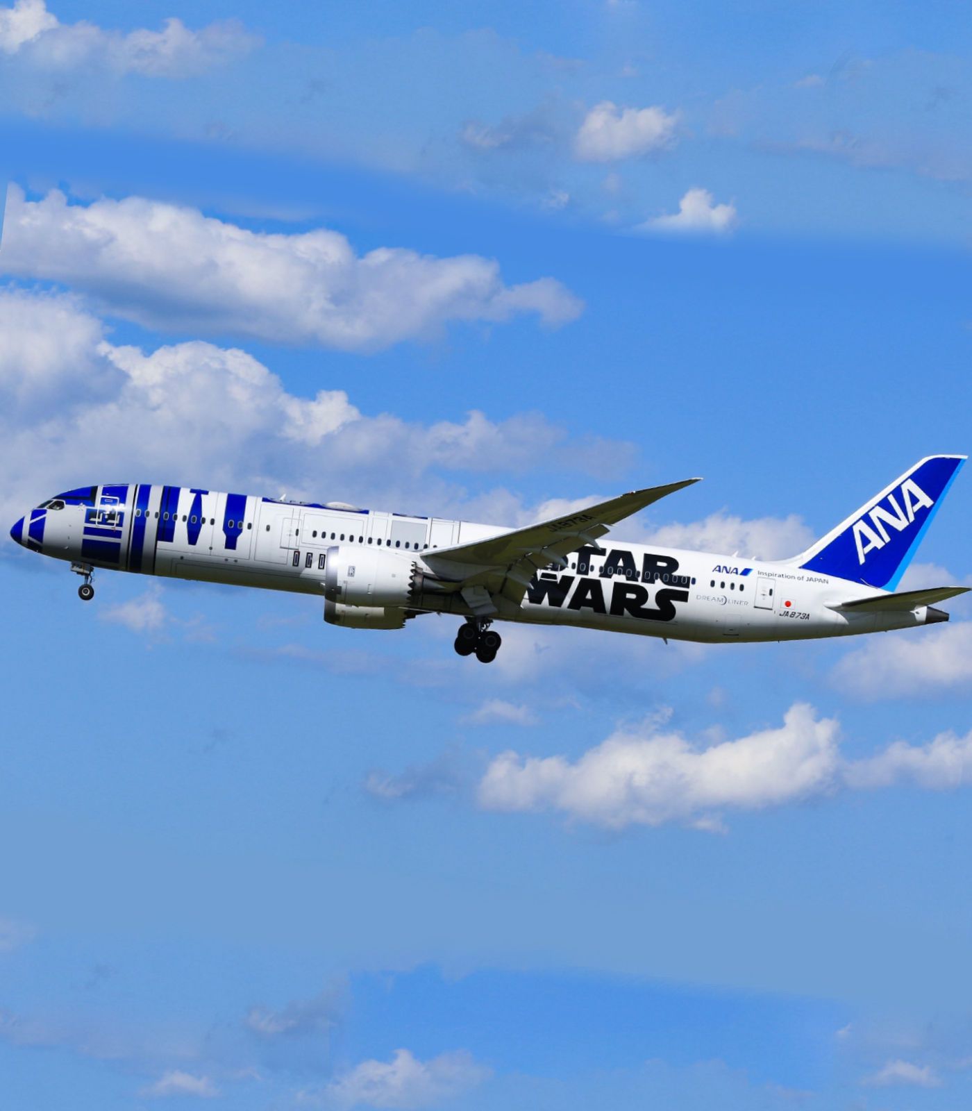 ANA x STARWARS｜R2-D2｜全日空商事｜ BOEING787-9 File:ANA Boeing 787-9 DreamLiner R2D2 Star Wars Livery